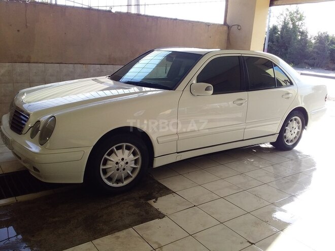 Mercedes E 270 2000, 305,122 km - 2.7 l - Bakı