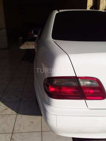 Mercedes E 270 2000, 305,122 km - 2.7 l - Bakı