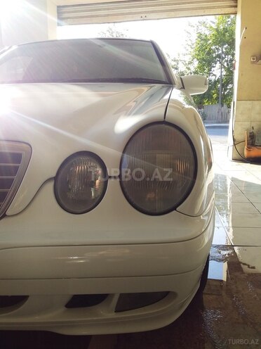 Mercedes E 270 2000, 305,122 km - 2.7 l - Bakı