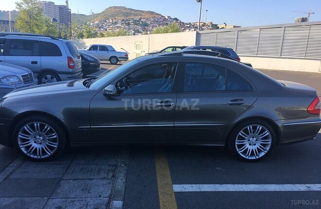 Mercedes E 230 2007, 168,000 km - 2.5 l - Bakı