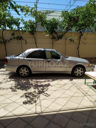 Mercedes C 230 2000, 205,678 km - 2.3 l - Xırdalan