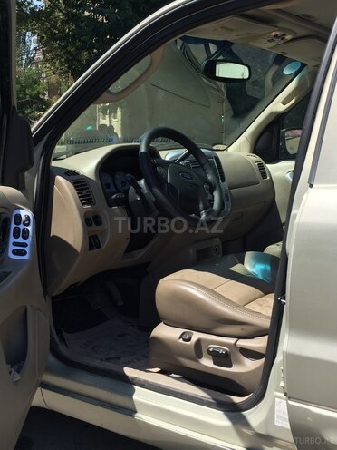 Ford Escape 2003, 227,500 km - 3.0 l - Sumqayıt