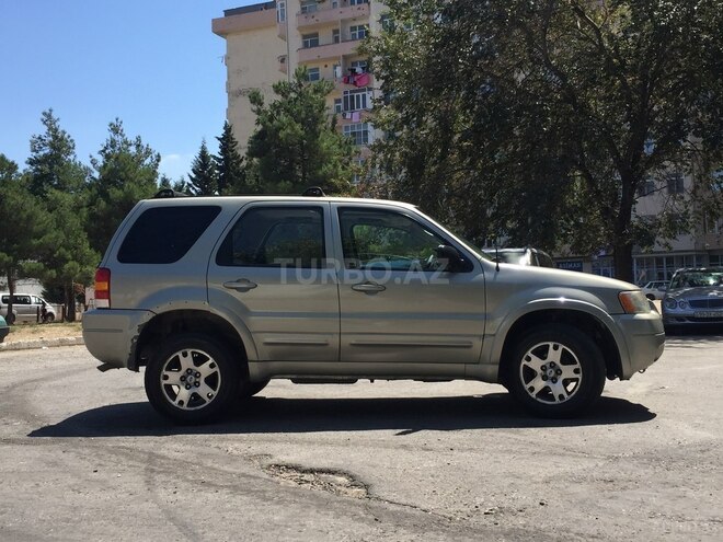 Ford Escape 2003, 227,500 km - 3.0 l - Sumqayıt