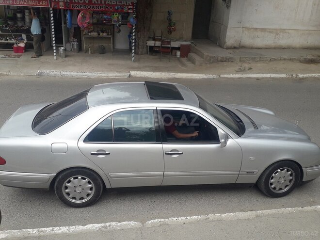 Mercedes E 230 1996, 210,000 km - 2.3 l - Sumqayıt