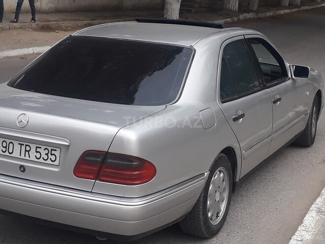 Mercedes E 230 1996, 210,000 km - 2.3 l - Sumqayıt