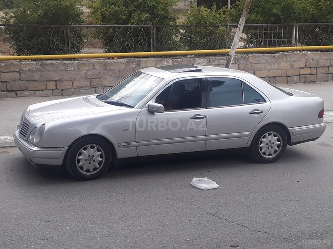 Mercedes E 230 1996, 210,000 km - 2.3 l - Sumqayıt