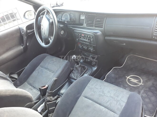 Opel Vectra 1998, 320,000 km - 2.0 l - Bakı