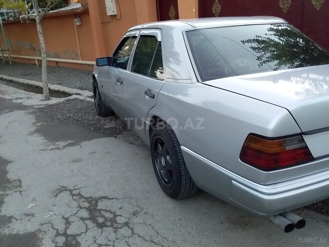 Mercedes E 300 1991, 528,254 km - 3.0 l - Beyləqan