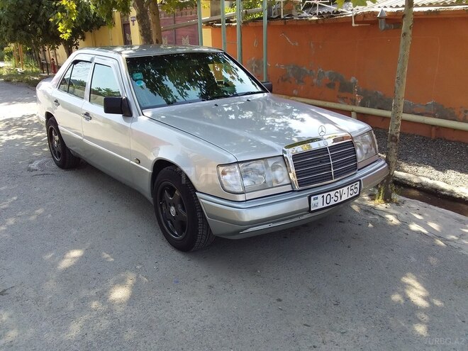 Mercedes E 300 1991, 528,254 km - 3.0 l - Beyləqan