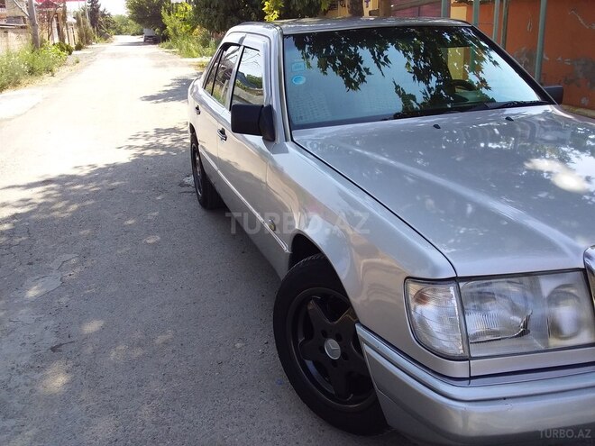 Mercedes E 300 1991, 528,254 km - 3.0 l - Beyləqan