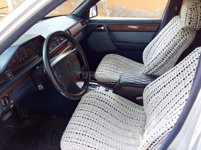 Mercedes E 300 1991, 528,254 km - 3.0 l - Beyləqan