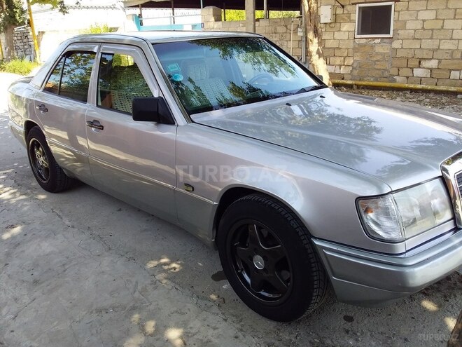 Mercedes E 300 1991, 528,254 km - 3.0 l - Beyləqan