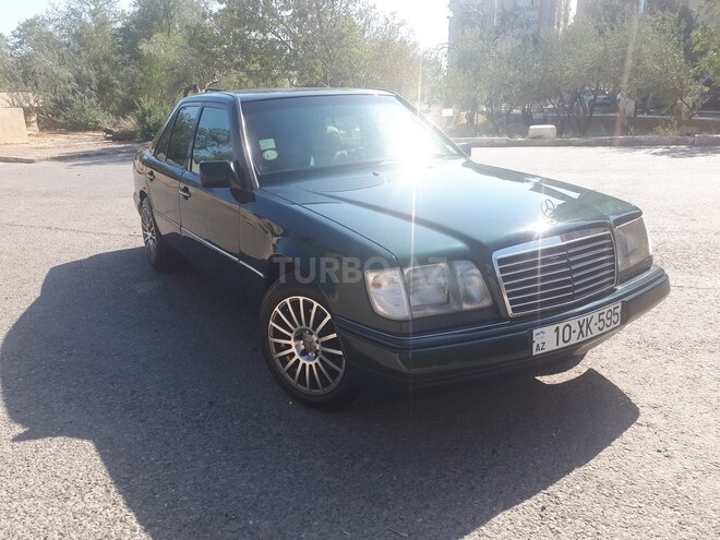 Mercedes E 220 1995, 410,000 km - 2.2 l - Bakı