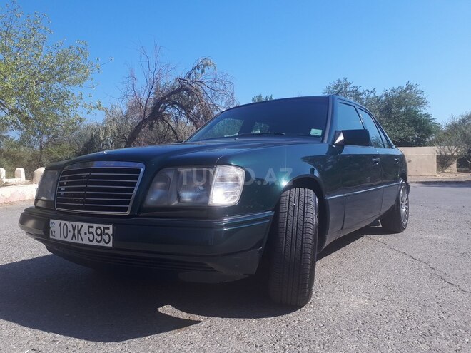 Mercedes E 220 1995, 410,000 km - 2.2 l - Bakı