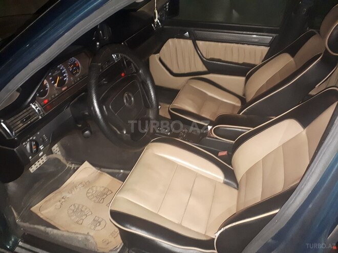 Mercedes E 220 1995, 410,000 km - 2.2 l - Bakı