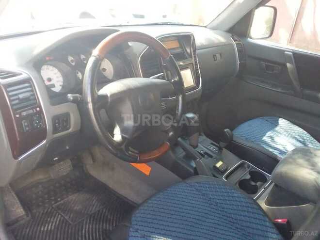 Mitsubishi Pajero 2000, 235,000 km - 3.2 l - Bakı
