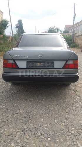 Mercedes E 200 1993, 344,000 km - 2.0 l - Quba