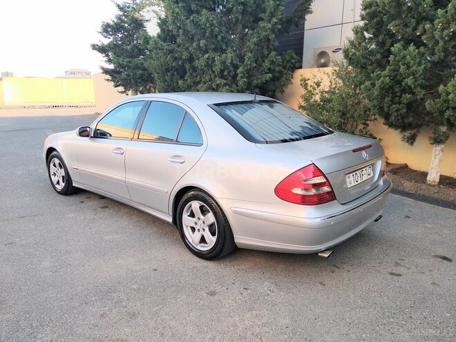Mercedes E 240 2003, 253,000 km - 2.6 л - Bakı