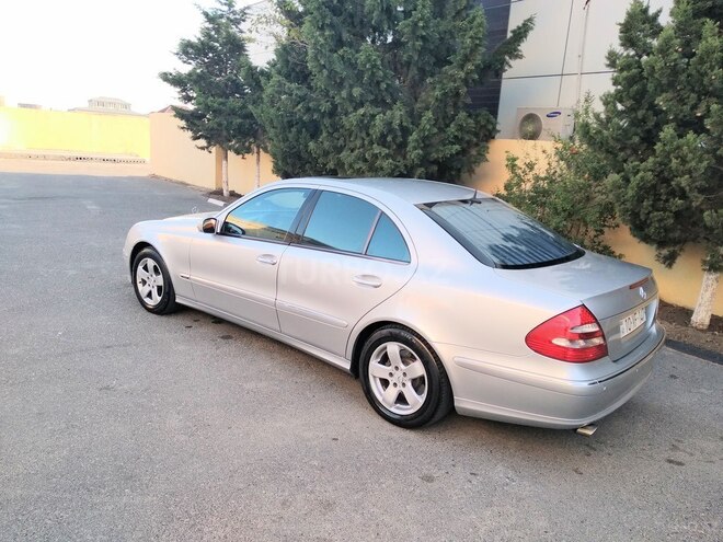 Mercedes E 240 2003, 253,000 km - 2.6 л - Bakı