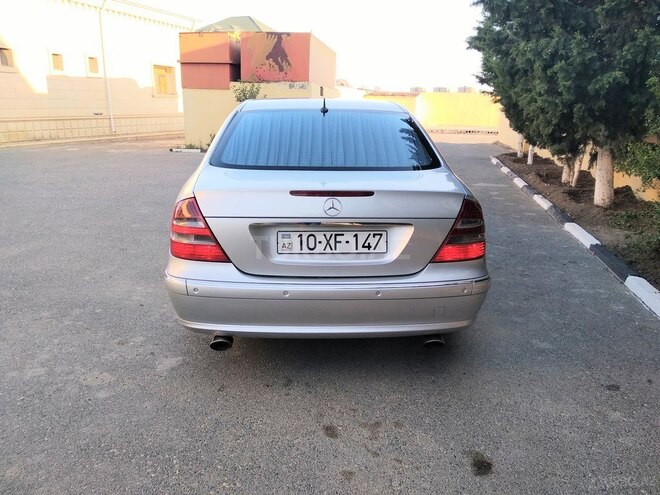 Mercedes E 240 2003, 253,000 km - 2.6 л - Bakı