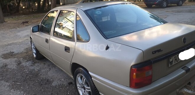 Opel Vectra 1993, 318,500 km - 1.8 l - Bakı