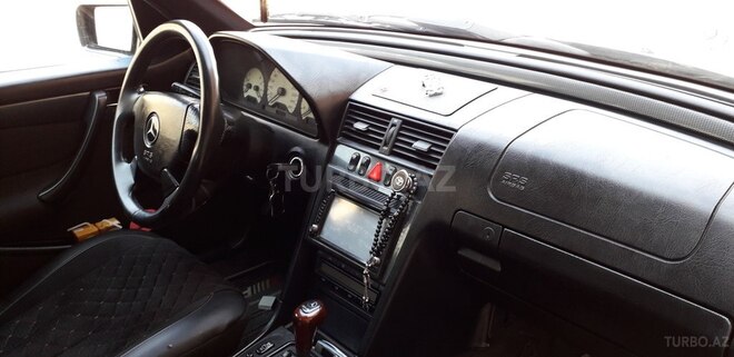 Mercedes C 240 1998, 244,500 km - 2.4 l - Sumqayıt
