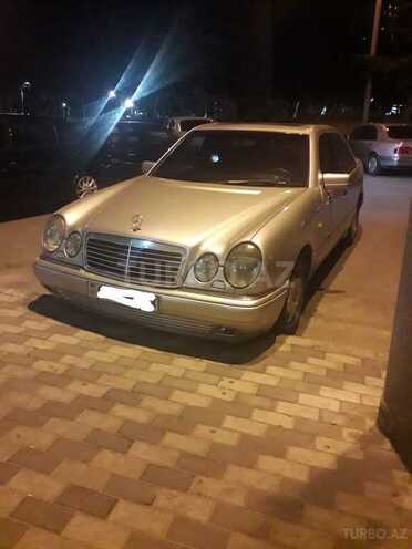 Mercedes E 220 1997, 412,751 km - 2.2 l - Bakı
