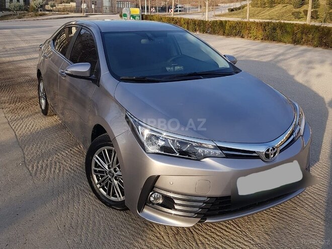 Toyota Corolla 2018, 13,900 km - 1.6 l - Bakı