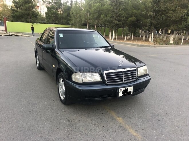 Mercedes C 200 2000, 288,000 km - 2.0 l - Bakı