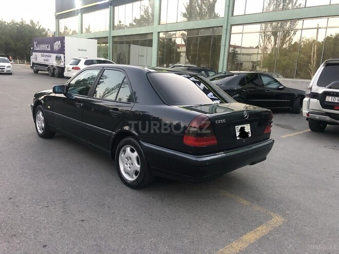 Mercedes C 200 2000, 288,000 km - 2.0 l - Bakı
