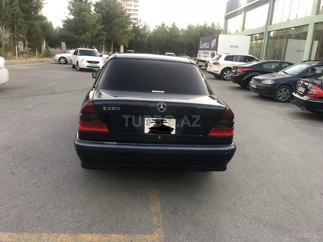 Mercedes C 200 2000, 288,000 km - 2.0 l - Bakı