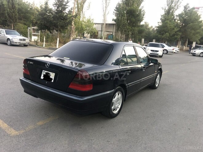 Mercedes C 200 2000, 288,000 km - 2.0 l - Bakı