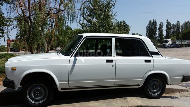 LADA (VAZ) 2107 2006, 74,000 km - 1.6 л - Şabran