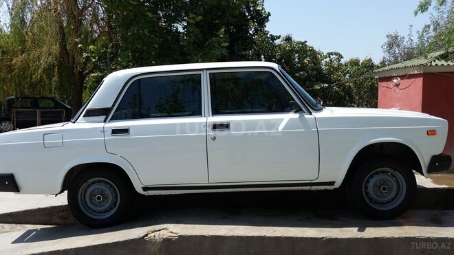 LADA (VAZ) 2107 2006, 74,000 km - 1.6 л - Şabran
