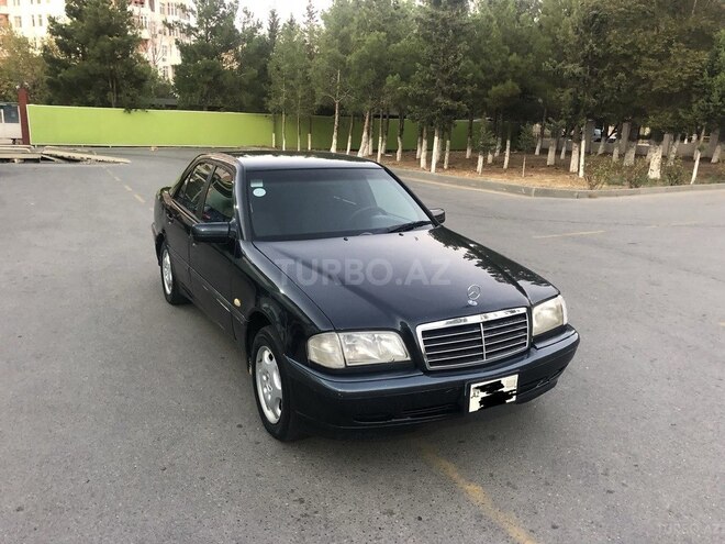 Mercedes C 200 2000, 288,000 km - 2.0 l - Bakı