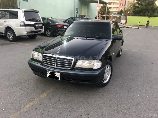 Mercedes C 200 2000, 288,000 km - 2.0 l - Bakı