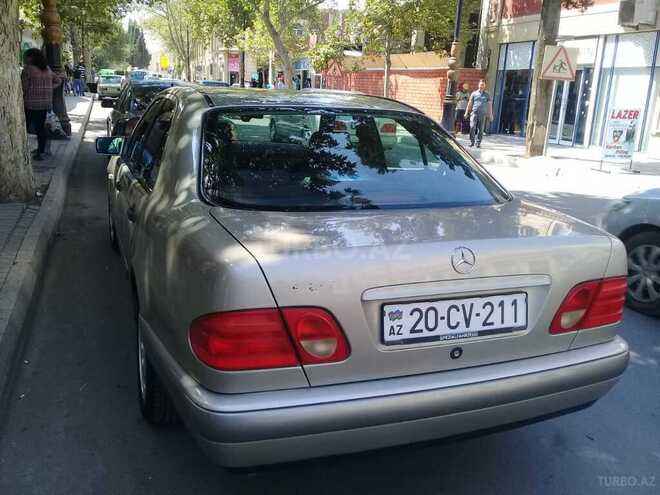 Mercedes E 200 1999, 195,000 km - 2.0 l - Gəncə