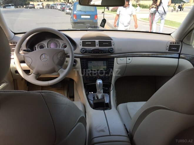 Mercedes E 320 2004, 298,000 km - 3.2 l - Bakı