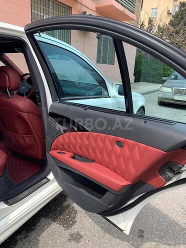 Mercedes E 320 2003, 249,000 km - 3.2 l - Bakı