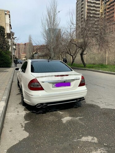 Mercedes E 320 2003, 249,000 km - 3.2 l - Bakı