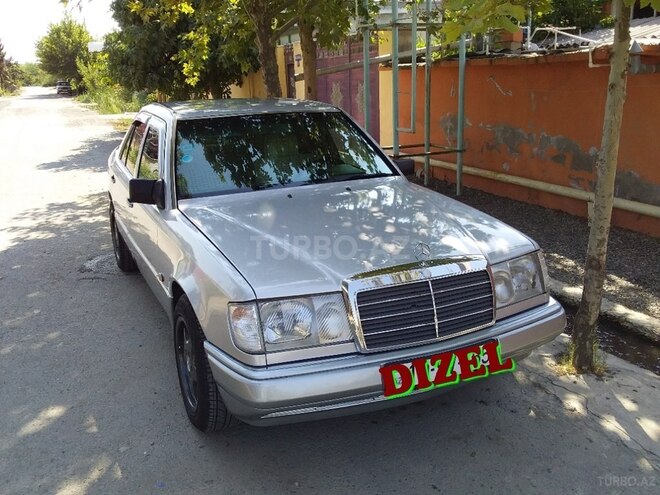 Mercedes E 300 1991, 528,254 km - 3.0 l - Beyləqan