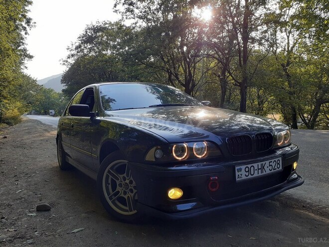 BMW 528 1999, 268,000 km - 2.8 l - Bakı