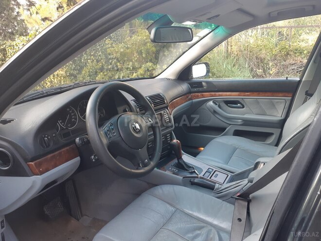 BMW 528 1999, 268,000 km - 2.8 l - Bakı