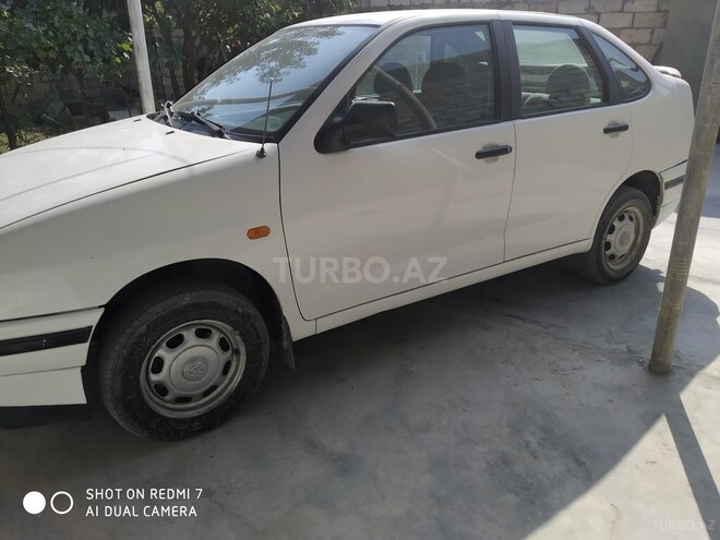 Volkswagen Polo 1995, 253,000 km - 0.1 l - Mingəçevir