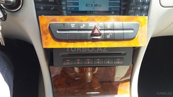 Mercedes E 240 2002, 160,000 km - 2.6 l - Bakı