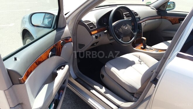 Mercedes E 240 2002, 160,000 km - 2.6 l - Bakı