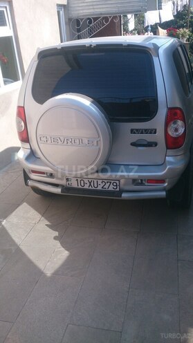 Chevrolet Niva 2005, 247,000 km - 1.7 л - Qusar