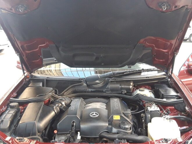 Mercedes E 240 2000, 150,710 km - 2.4 l - Gəncə