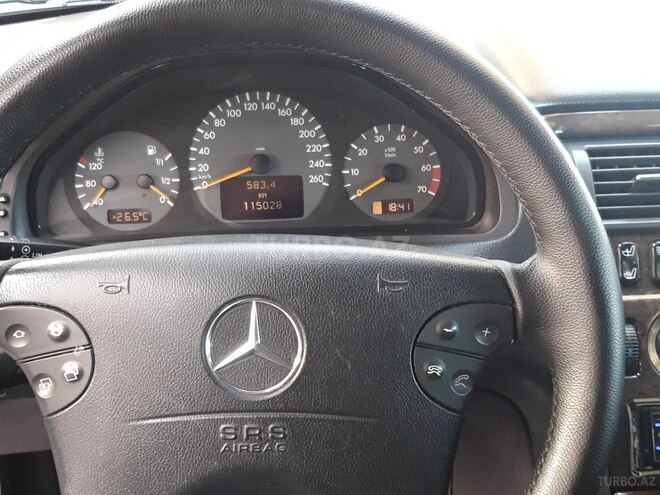 Mercedes E 240 2000, 150,710 km - 2.4 l - Gəncə