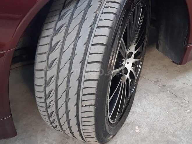 Mercedes E 240 2000, 150,710 km - 2.4 l - Gəncə